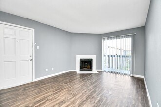 5959 Bonhomme Rd in Houston, TX - Building Photo - Building Photo