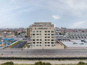 The Renaissance in Long Beach, NY - Building Photo - Building Photo