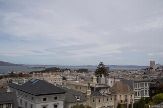 2295 Vallejo St-Unit -PH2 in San Francisco, CA - Building Photo - Building Photo