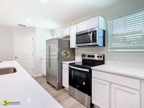 3821 SW 43rd Ct in Ocala, FL - Building Photo - Building Photo