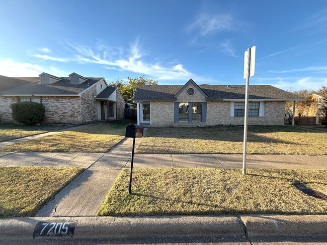 property at 7205 Pineberry Rd