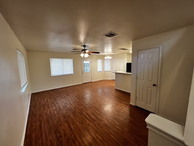 125-127 Cedargrove in San Marcos, TX - Building Photo - Building Photo