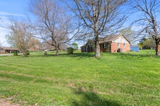 157 Southern Dr in Perryville, KY - Building Photo - Building Photo