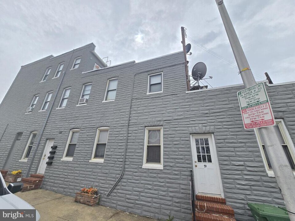 1700 S Charles St in Baltimore, MD - Building Photo