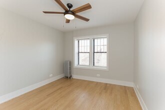 2623 W Berwyn Ave, Unit 2 in Chicago, IL - Foto de edificio - Building Photo