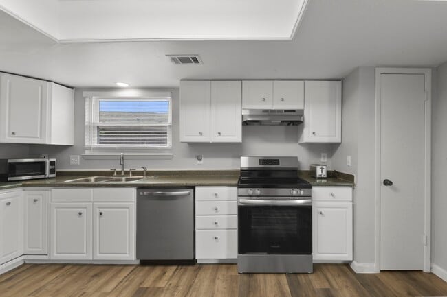 property at 707 Land Grant Dr