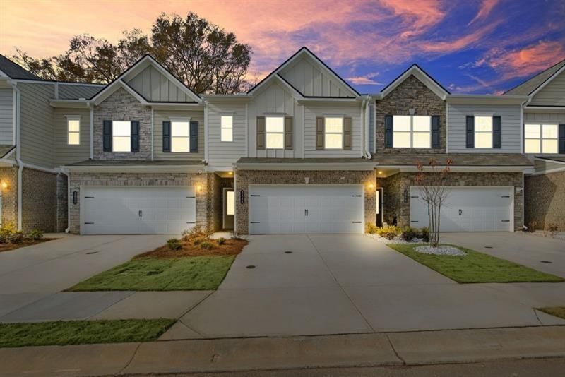 83 Professional Pl in Calhoun, GA - Foto de edificio