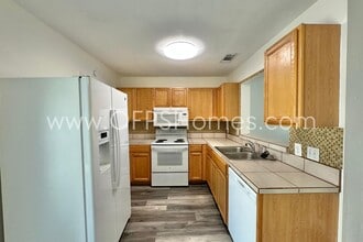 710 Legion Dr in Destin, FL - Building Photo - Building Photo