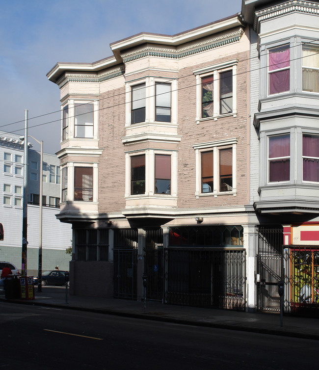 1696 Haight St in San Francisco, CA - Foto de edificio - Building Photo