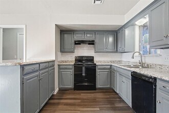 11317 N Florida Ave in Oklahoma City, OK - Building Photo - Building Photo