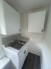 112 High St in Vernon, CT - Building Photo - Building Photo