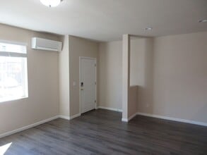 5719 Joynak St S in Salem, OR - Building Photo - Building Photo