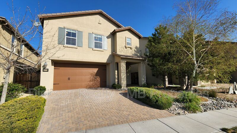 2075 Echo Valley Pkwy in Reno, NV - Building Photo
