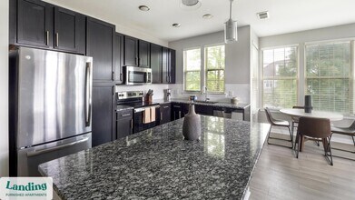 115 Great Lawn Dr in Summerville, SC - Foto de edificio - Building Photo