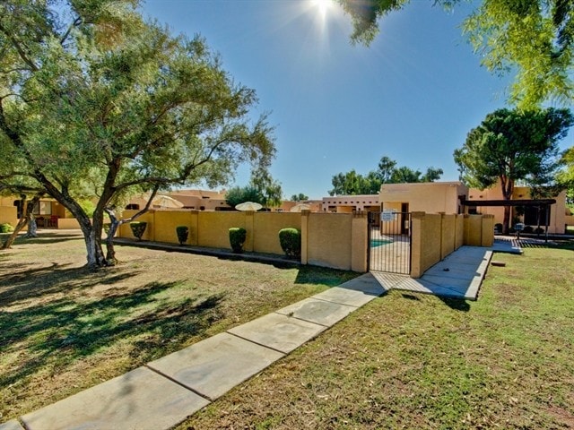 8940 W Olive Ave in Peoria, AZ - Foto de edificio - Building Photo