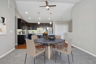 775 Southwind Dr in Lake Geneva, WI - Building Photo - Building Photo