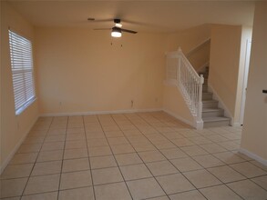 6603 Schambray St in Houston, TX - Foto de edificio - Building Photo