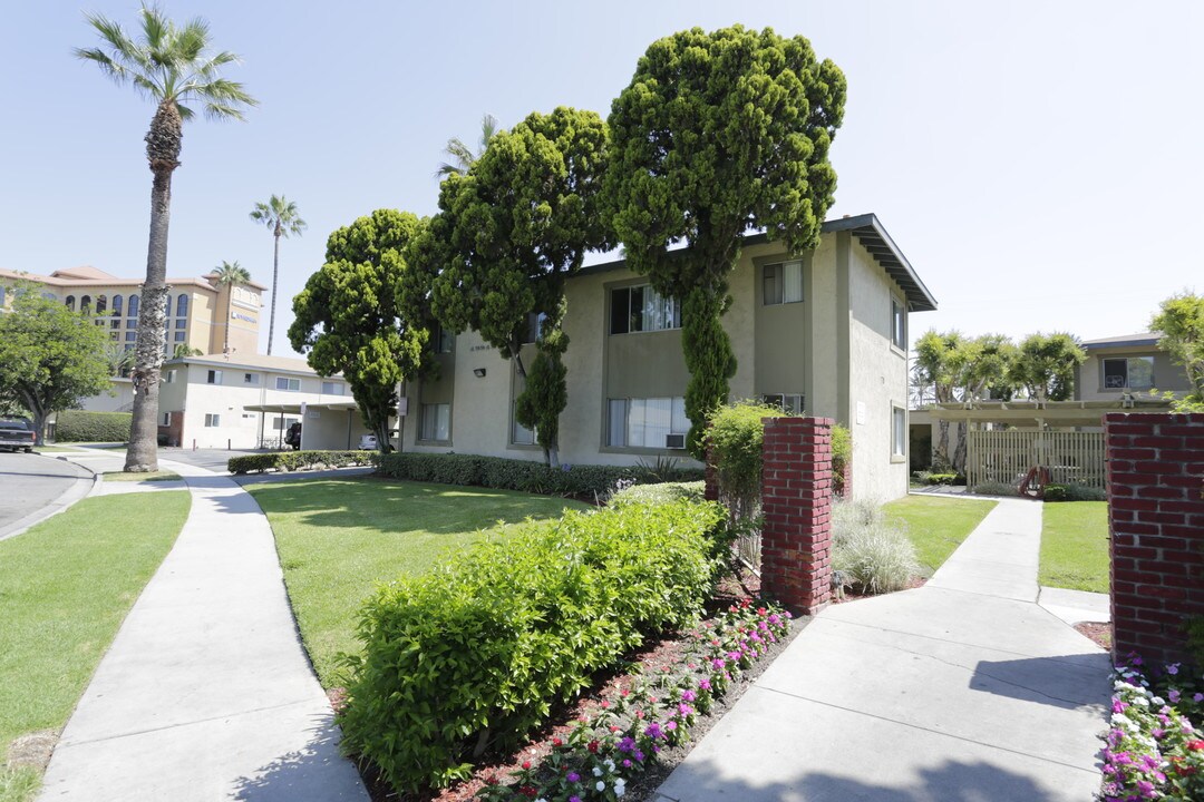 12212 Tamerlane Dr in Garden Grove, CA - Building Photo