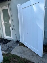 2300 NE 11th Ave, Unit Studio in Wilton Manors, FL - Building Photo - Building Photo