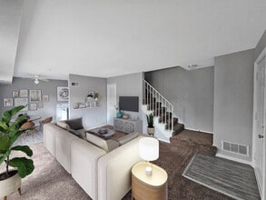 Lakeside Villas in Columbus, OH - Building Photo - Building Photo