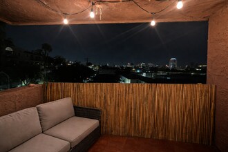 460 Golden Ave, Unit 430 in Long Beach, CA - Foto de edificio - Building Photo