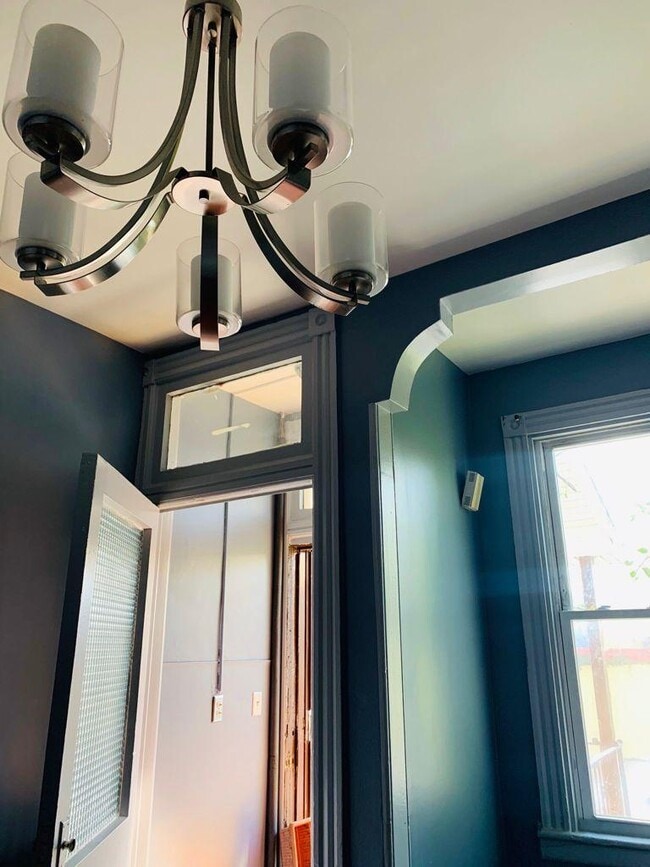 20 Lewis Ave, Unit 1 in Jersey City, NJ - Building Photo - Building Photo