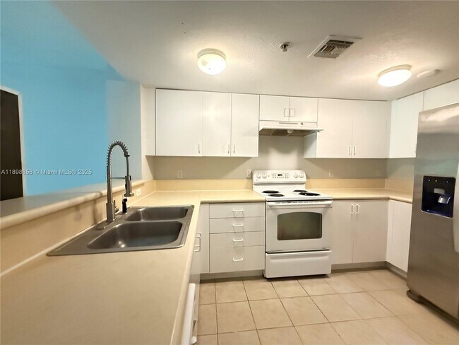 3452 Cypress Trail in West Palm Beach, FL - Building Photo - Building Photo
