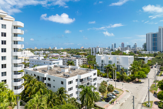 Bay Point East in Miami Beach, FL - Building Photo - Building Photo