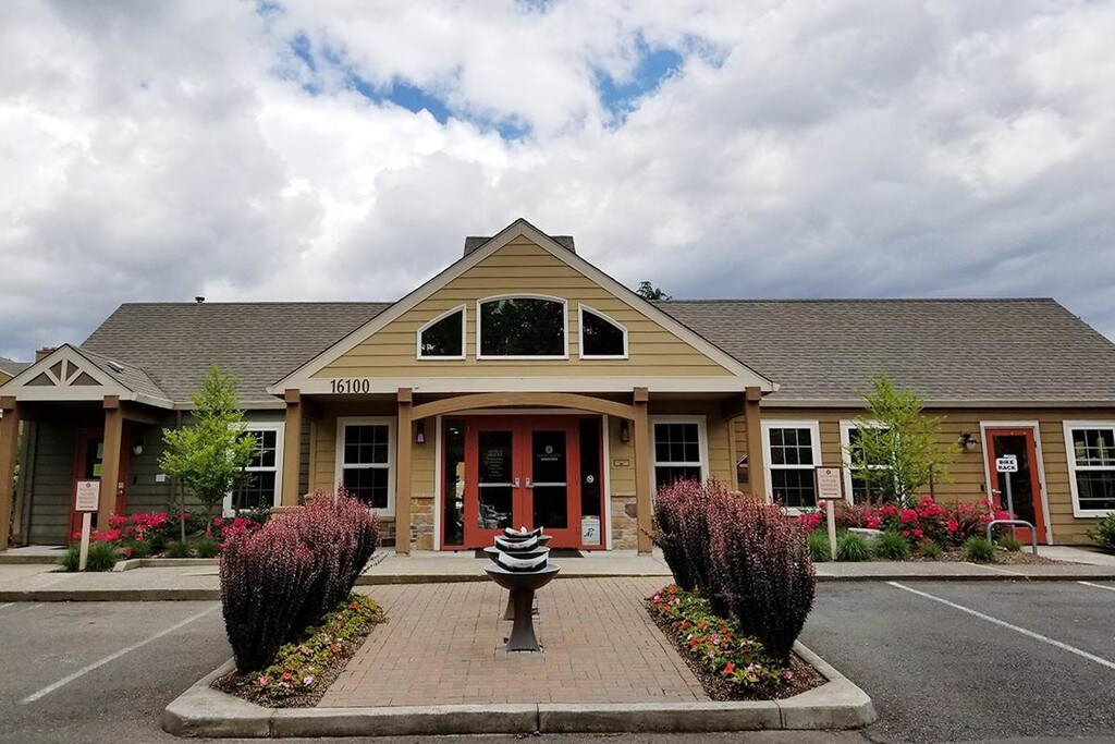 Brightwaters at Redhawk Apartments in Tigard, OR