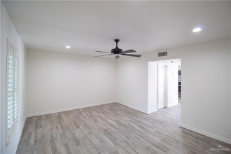 3820 N 7th Ct in McAllen, TX - Building Photo - Building Photo