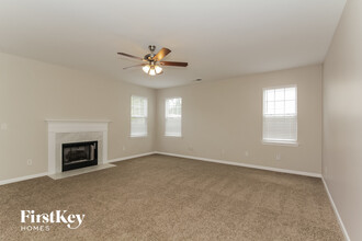 4329 Canipe Dr in Charlotte, NC - Building Photo - Building Photo