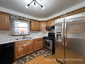 1503 Revere Cir in Schaumburg, IL - Building Photo - Building Photo