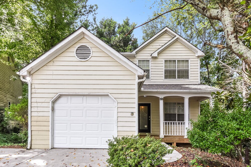 566 Caloosa Cove SW in Marietta, GA - Building Photo