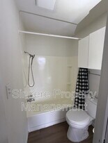 813 N University St in Seminole, OK - Building Photo