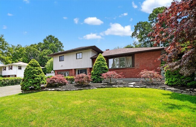 30 Bontecou Rd in Stony Point, NY - Building Photo - Building Photo