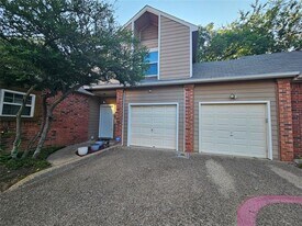 2507 Plumgrove Cir in Arlington, TX - Building Photo