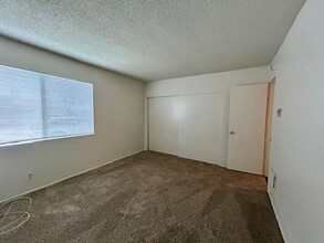 526 Myrtle Ave-Unit -Unit B in Santa Barbara, CA - Building Photo - Building Photo