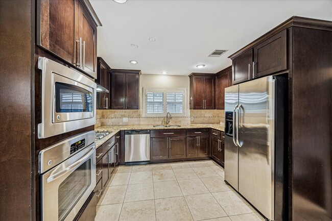 property at 9106 Riddlewood Ln