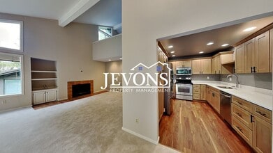 2626 4th Ave N in Seattle, WA - Building Photo - Building Photo