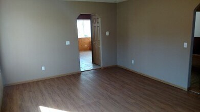 112 Spruce St N in Manhattan, MT - Building Photo - Building Photo