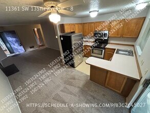 11361 SW 135th Ave in Portland, OR - Building Photo - Building Photo