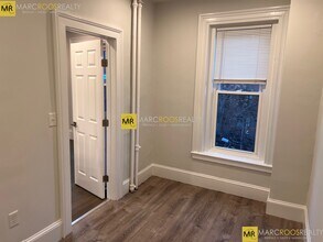 236 Newbury St, Unit 3R in Boston, MA - Building Photo - Building Photo