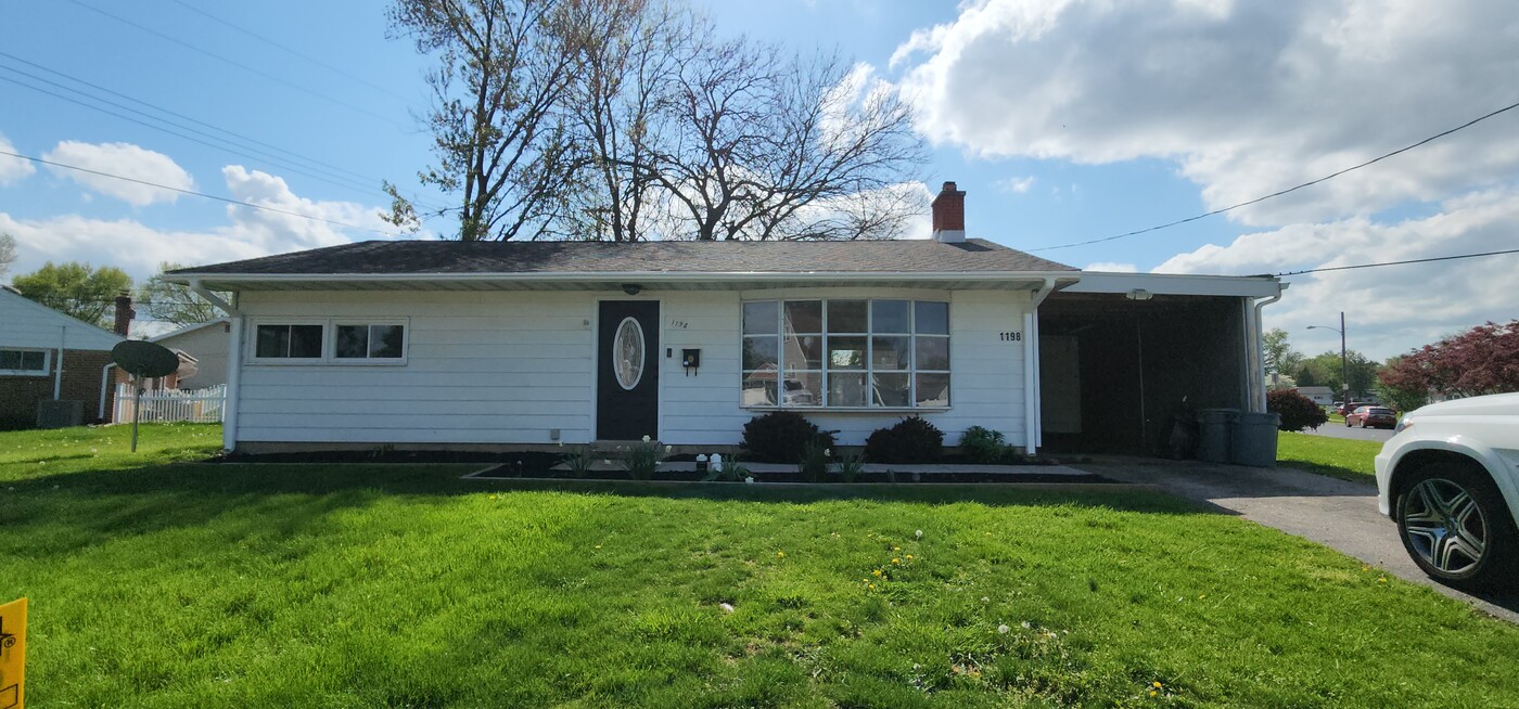 1198 Priority Rd in York, PA - Building Photo