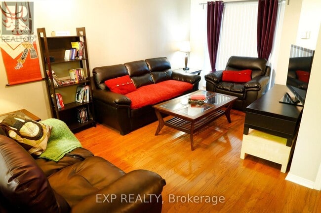 property at 51 Baffin Ct