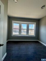 219 Sussex Ave in Newark, NJ - Building Photo