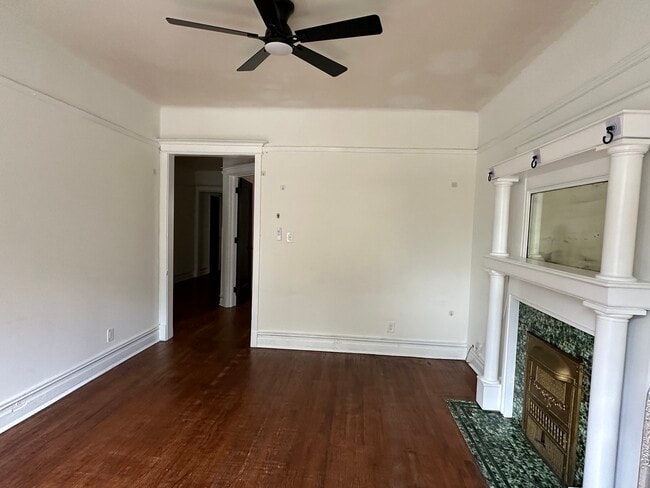 5410 S Indiana Ave in Chicago, IL - Building Photo - Building Photo