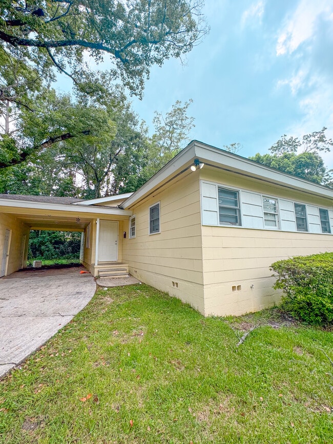 property at 1502 Atkamire Dr