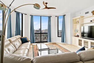 701 S Olive Ave in West Palm Beach, FL - Building Photo - Building Photo