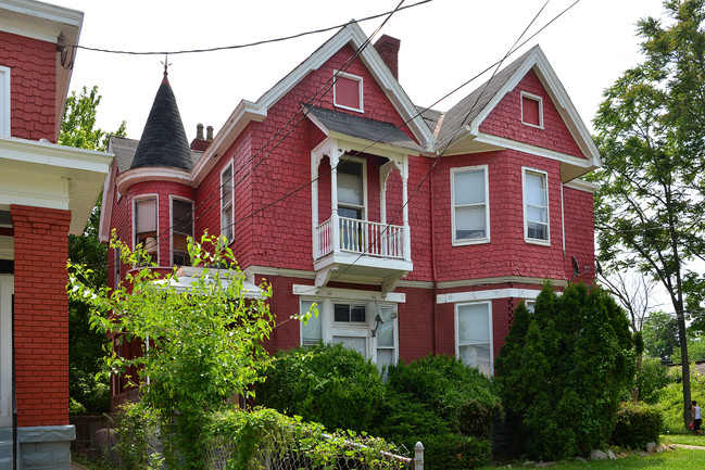 1624 Scott St in Covington, KY - Building Photo - Building Photo