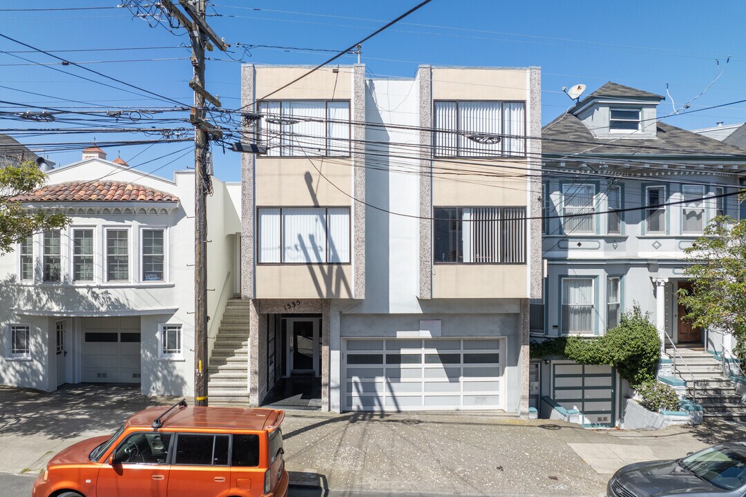 1335 11th Ave in San Francisco, CA - Building Photo